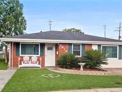 1812 Dogwood Dr, Harvey, LA, 70058