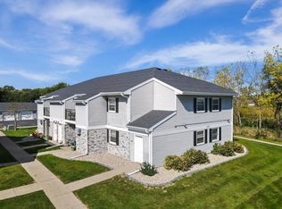 493 S Perry Pkwy, Oregon, WI 53575