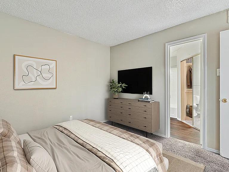Westmoor Apartment Homes — Photo 48