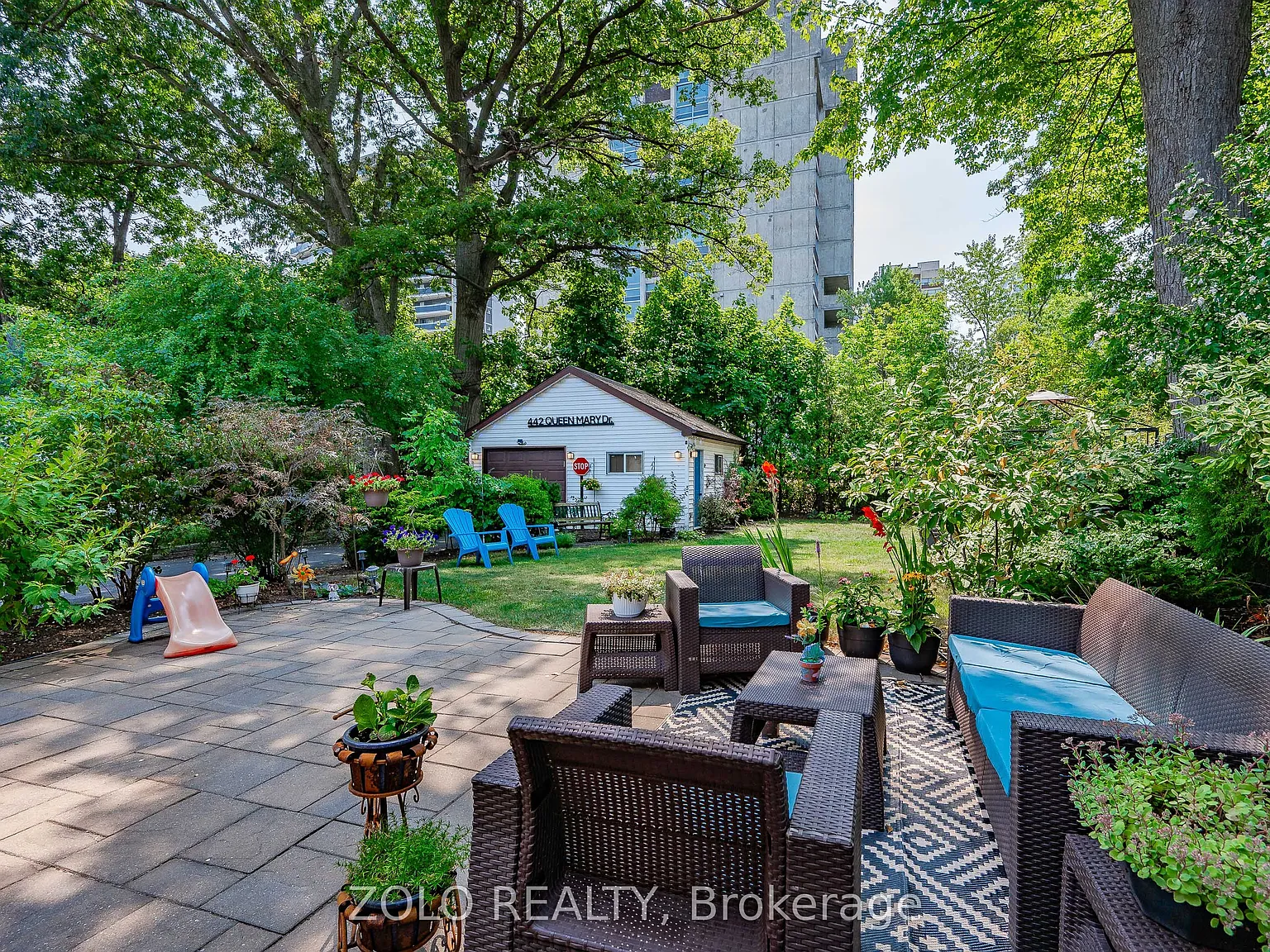 4 bed, $3,950 — Photo 2