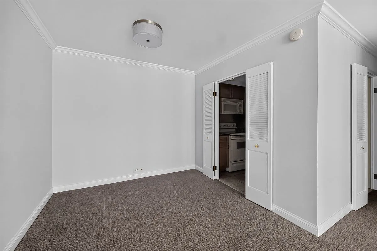 1 bed, 1.0 bath, 875 sqft, $3,190 — Photo 3