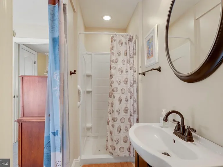 7808 Harbor Rd — Photo 30