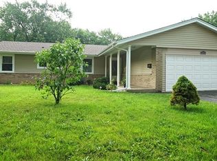 1261 Carswell Ave, Elk Grove Village, IL 60007