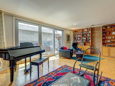 1505 E 56th St, Chicago, IL, 60637