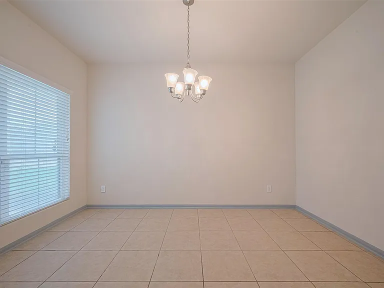 5003 Forest Moss Ct — Photo 9