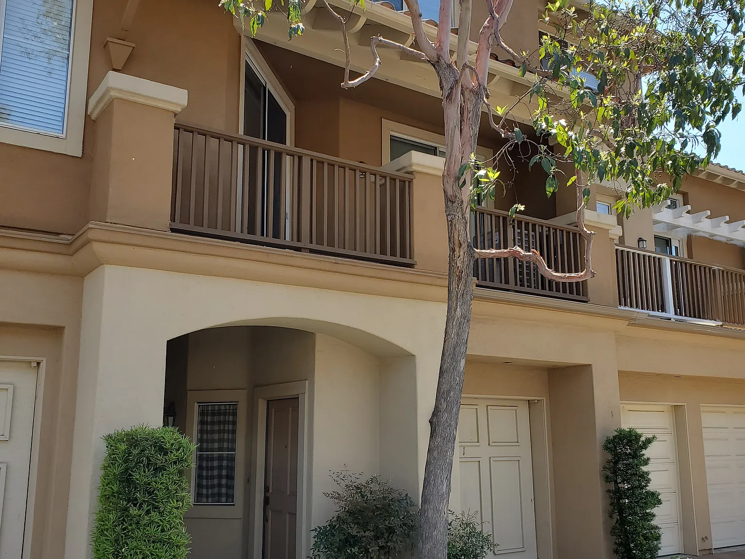 Charming 1 Bedroom/1 Bath Condo with Loft — Photo 2
