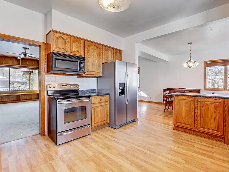 3915 W 53rd Ave — Photo 18