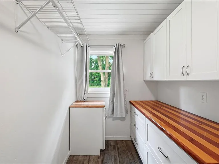 1808 Sandy Plains Rd — Photo 11