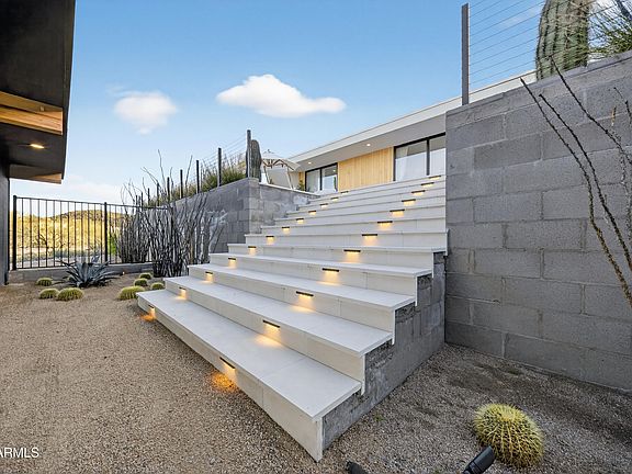 5th image of 37838 N HIDDEN VALLEY Drive