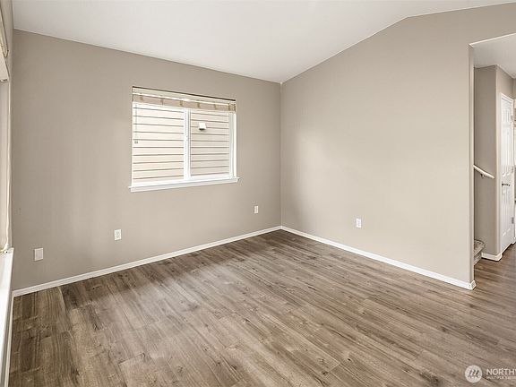 4th image of 3402 135th Place SE