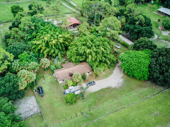 2340 B Road, Loxahatchee Groves, FL 33470