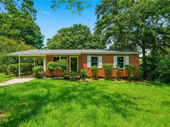 4913 Bartlett Rd, Forest Park, GA 30297