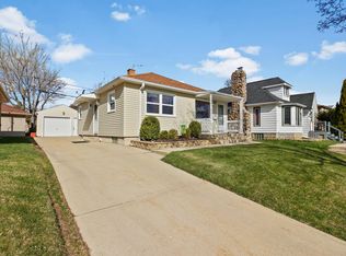 2669 S 69th St, Milwaukee, WI 53219