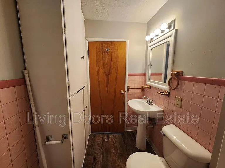 3701 Lewis Ave — Photo 38