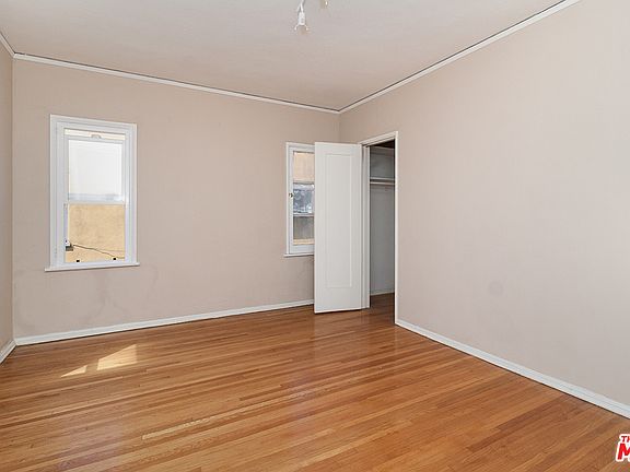 4th image of 7017 Willoughby Ave