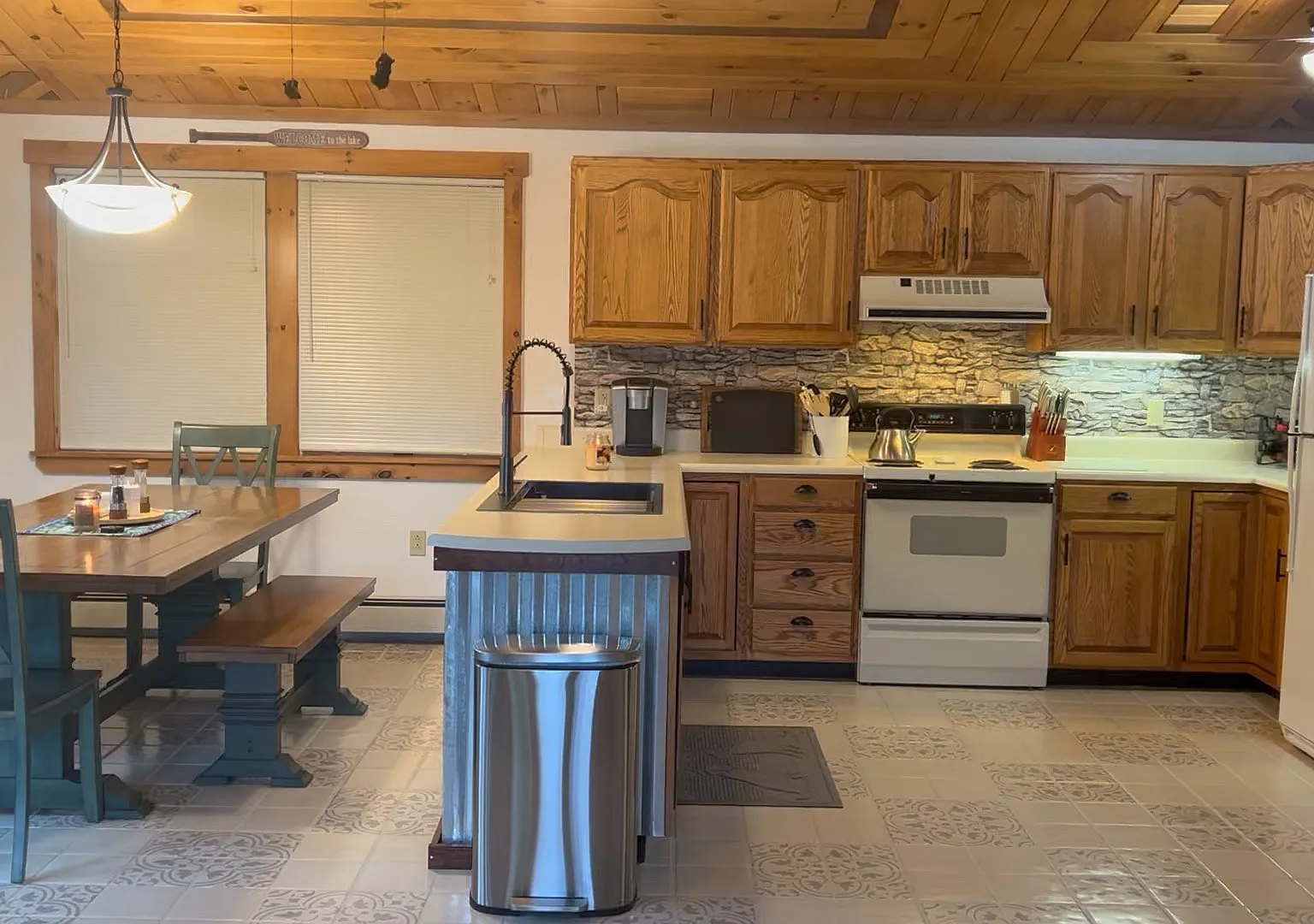 3 bed, 1920 sqft, $2,200 — Photo 4