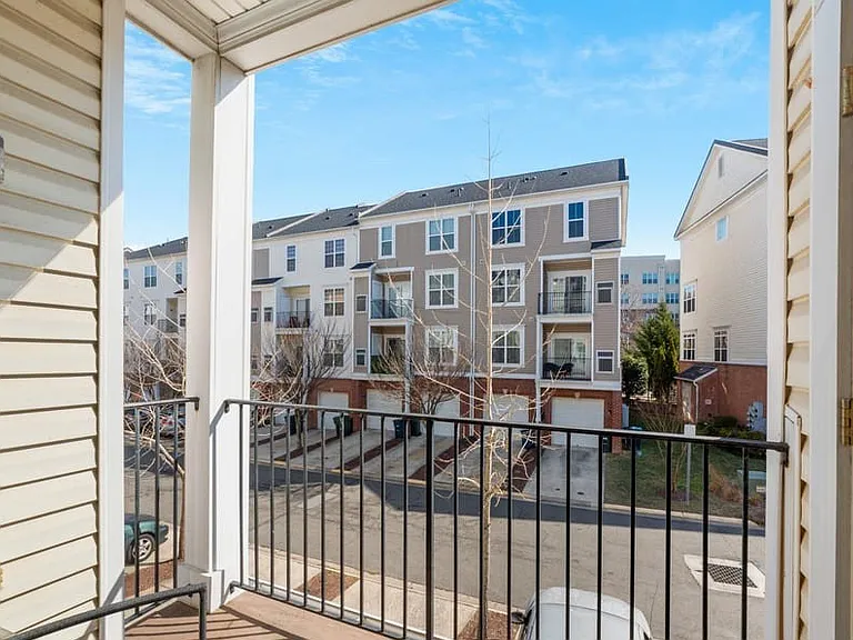 5529 Lanier Ave #359 — Photo 3