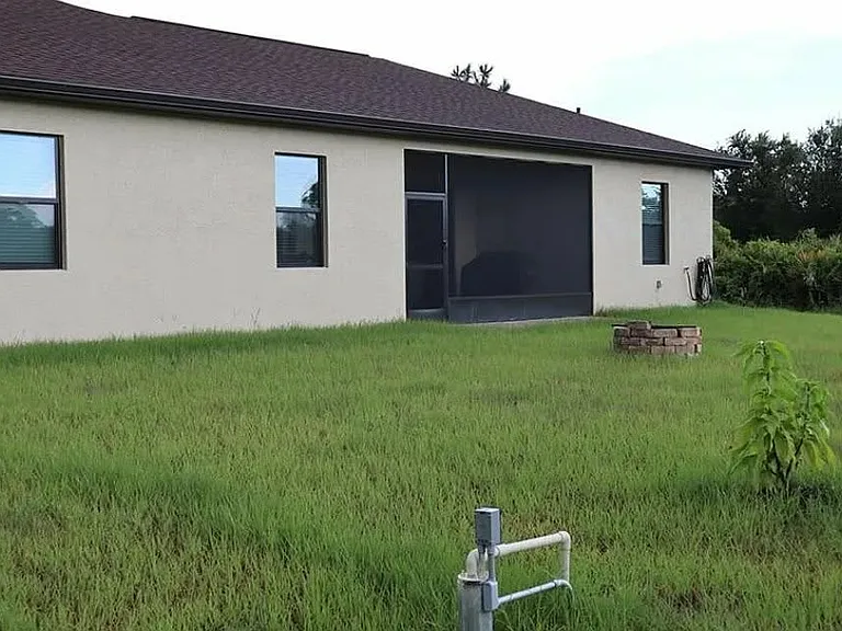 2559 Trico Rd — Photo 2