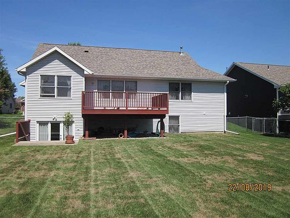2nd image of 225 Stanwyck Dr