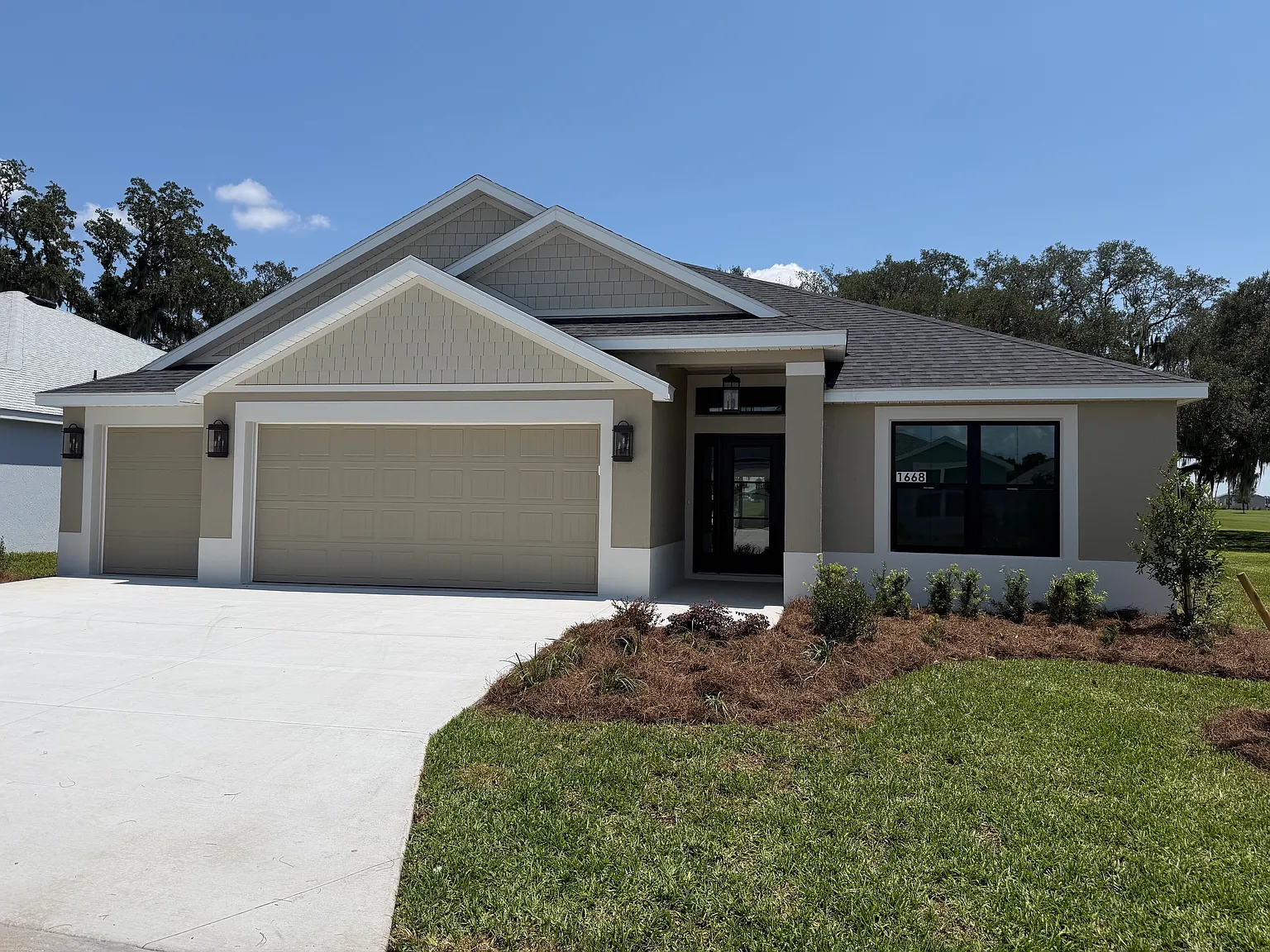 3 bed, 2136 sqft, $4,800 — Photo 2