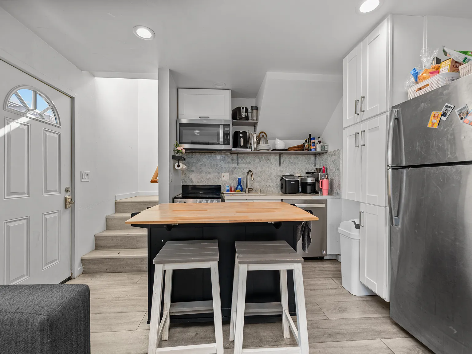6252 Dorothy Drive - 1 — Photo 4