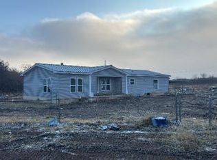 21185 E 1470th Rd, Lone Wolf, OK 73655