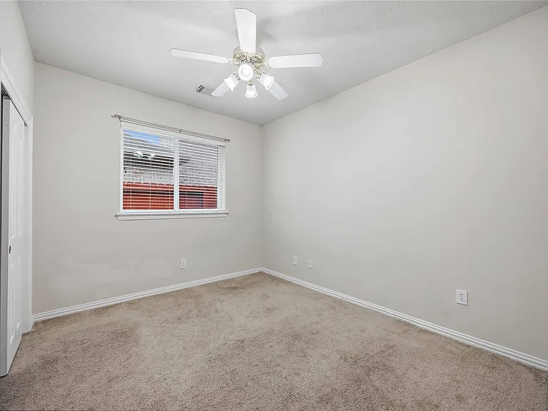 6642 Redberry Glen Ln — Photo 24
