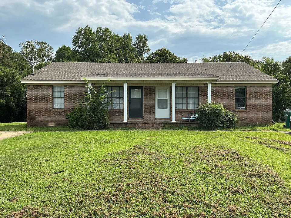 173 Landmark Loop