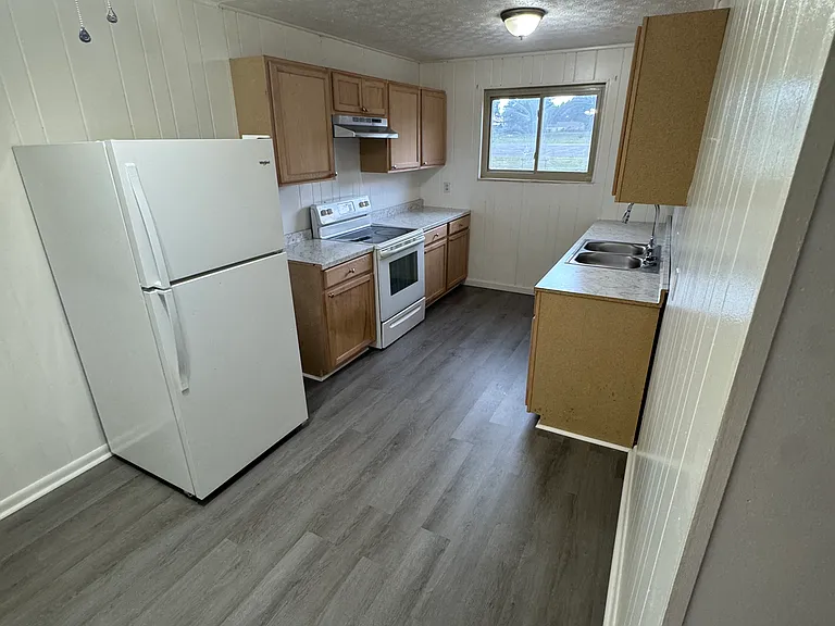 115 Garrett Ln #115 — Photo 3