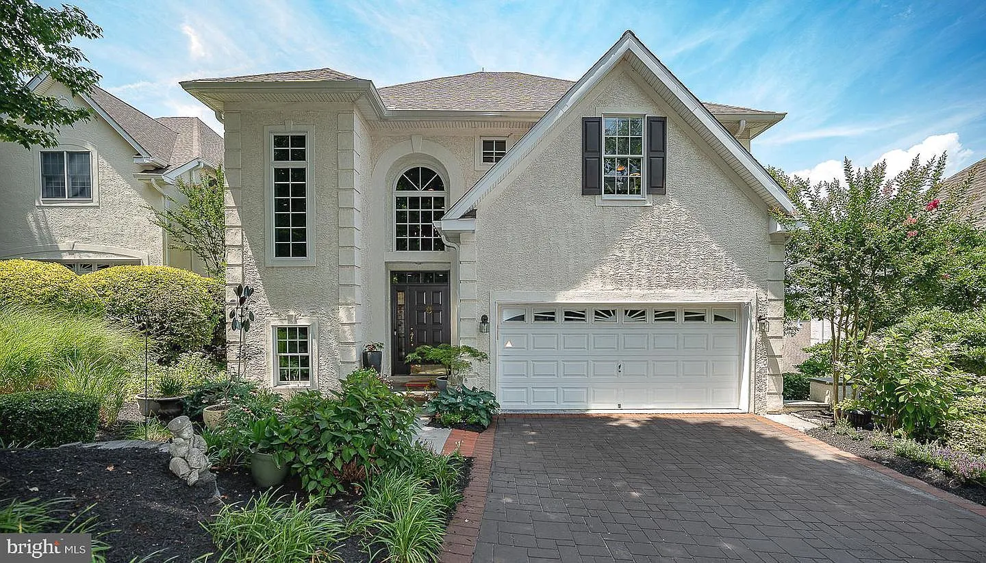 406 Merion Hill Ln photo 1