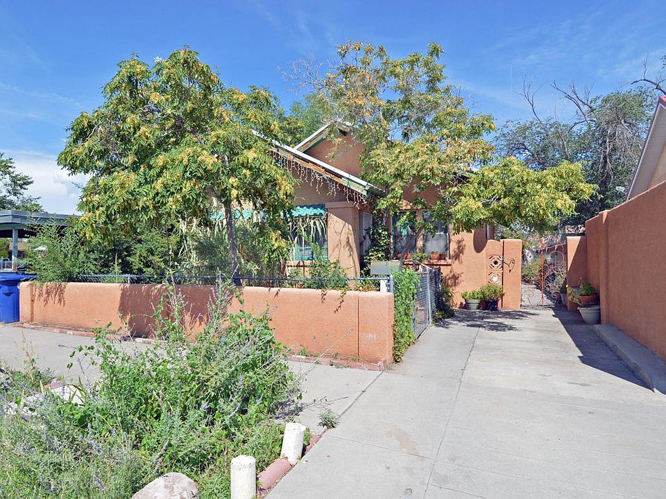 1st image of 1112 Los Tomases Dr NW