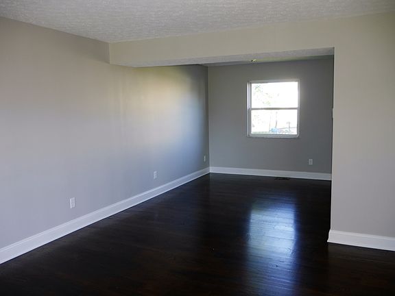 4th image of 1289 Pepper Ln
