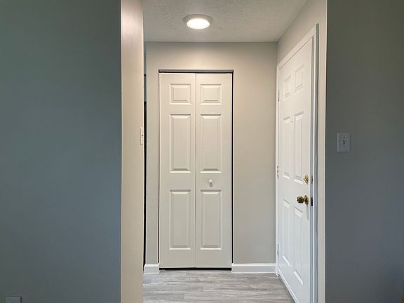 2nd image of 551 Heather Ridge Dr