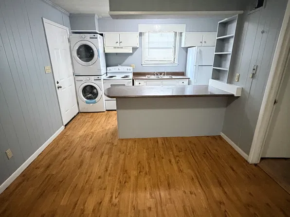 714 8th Ave APT B, Albany, GA 31701
