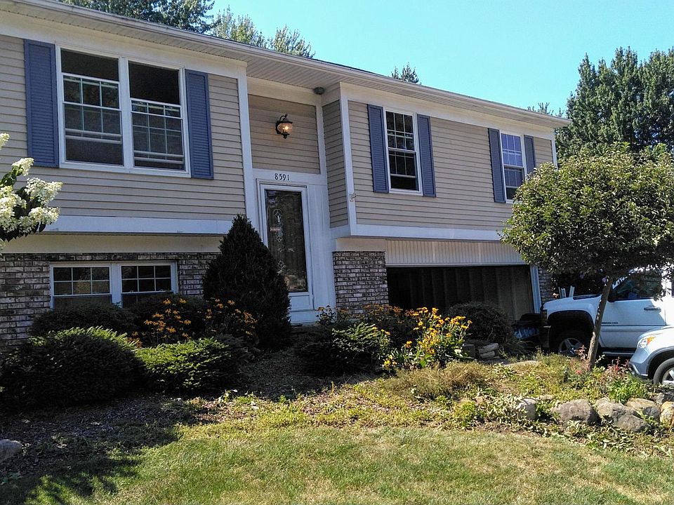 1st image of 8591 Fairlane Dr