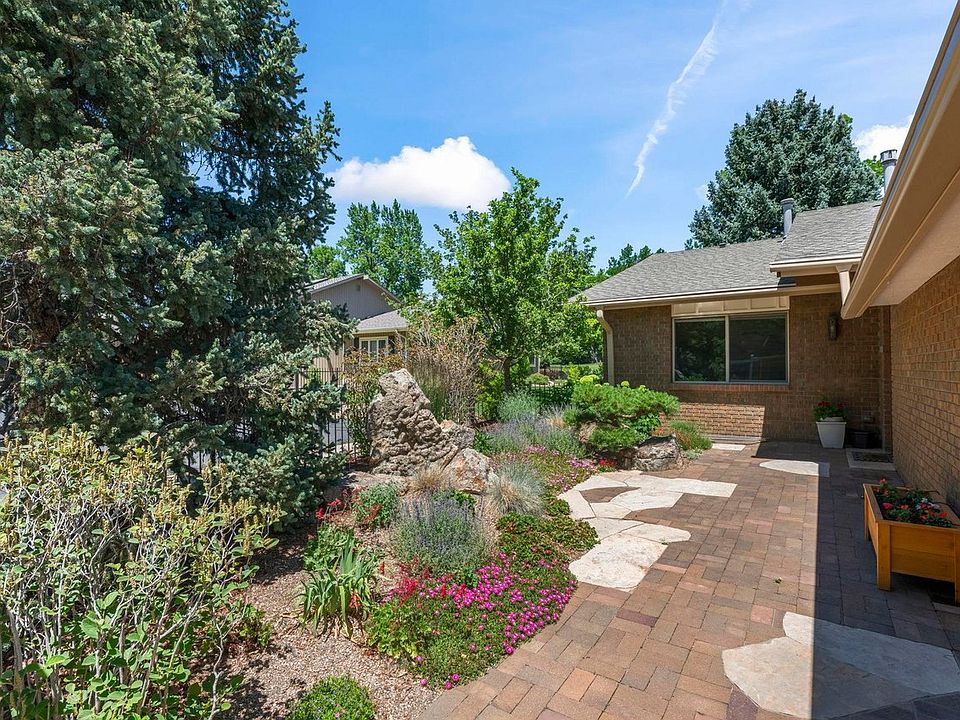 1st image of 4824 Briar Ridge Ct