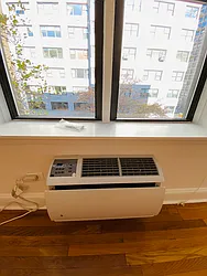 Rented by Metropolis Real Estate of Manhattan