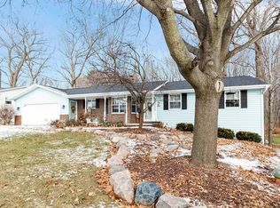 1066 Rogues Way, Green Bay, WI 54313