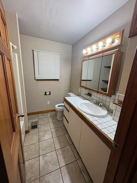 1 bed, $1,100 — Photo 3