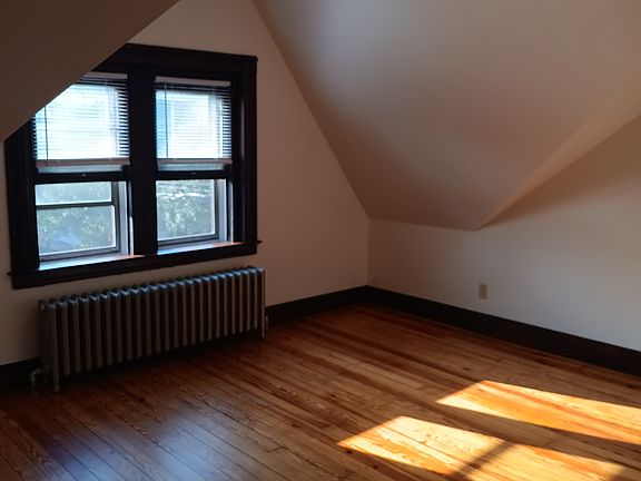 5th image of 169 Livingston St