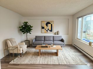 2116 N 112th St #205, Seattle, WA 98133