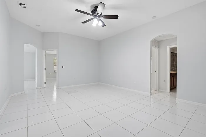 3 bed, 2.0 bath, 1622 sqft, $1,950 — Photo 4