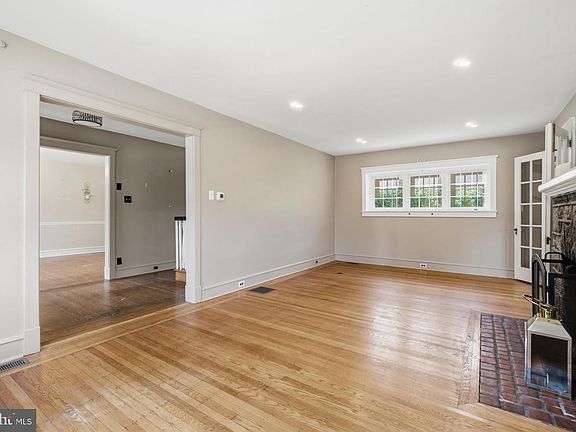 5th image of 4401 Cedar Ln