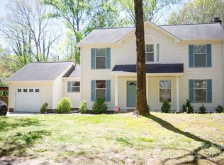 6718 Rollingridge Dr, Charlotte, NC 28211