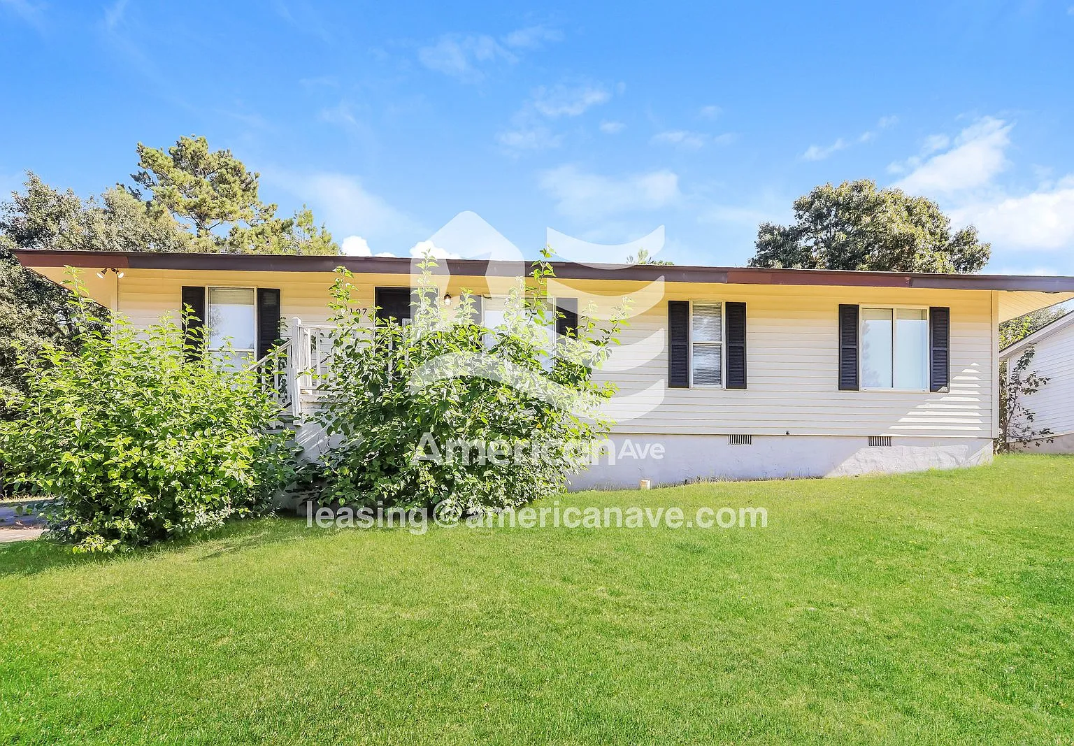 3 bed, 2.0 bath, 1080 sqft, $1,946 — Photo 1