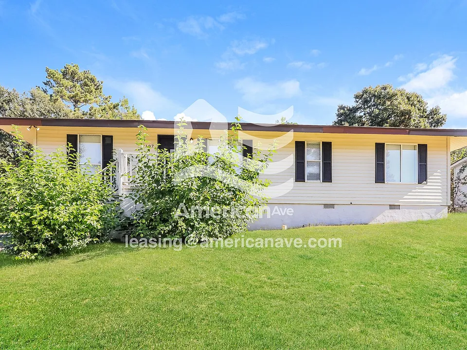 107 Colbert Blvd