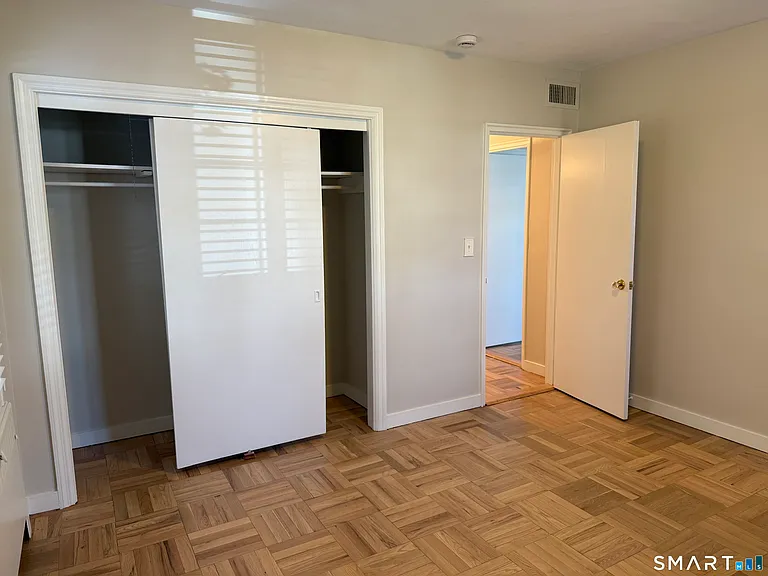 20 Outlook Ave #102 — Photo 5