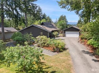 240 E Canyon View Rd, Belfair, WA 98528
