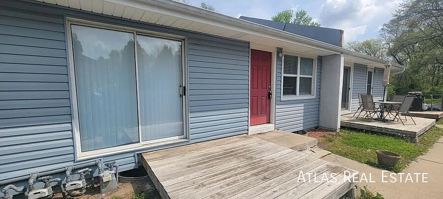 Cute 2-Bedroom Apartment Open for tours soon! — Photo 2