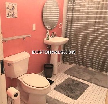 4th image of 42 Chauncy St Suite 4B